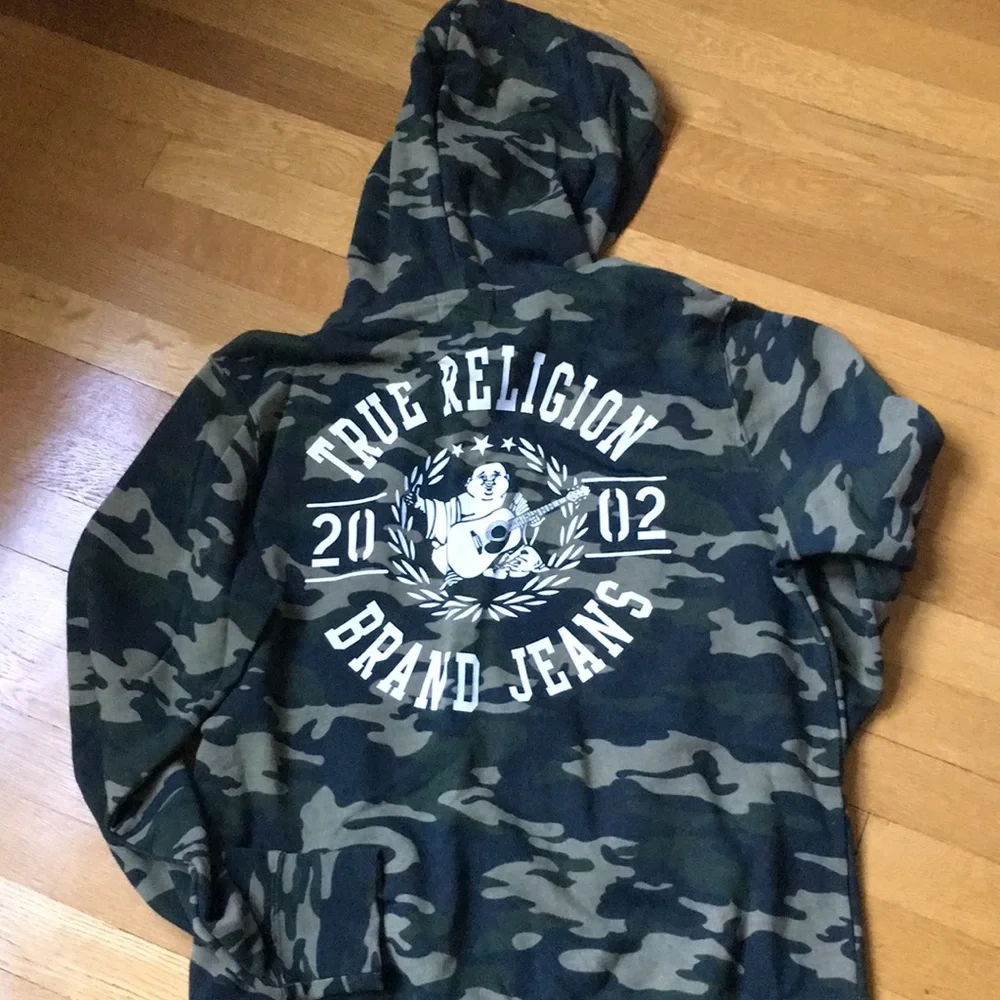 NWT True Religion camo zip up hoodie